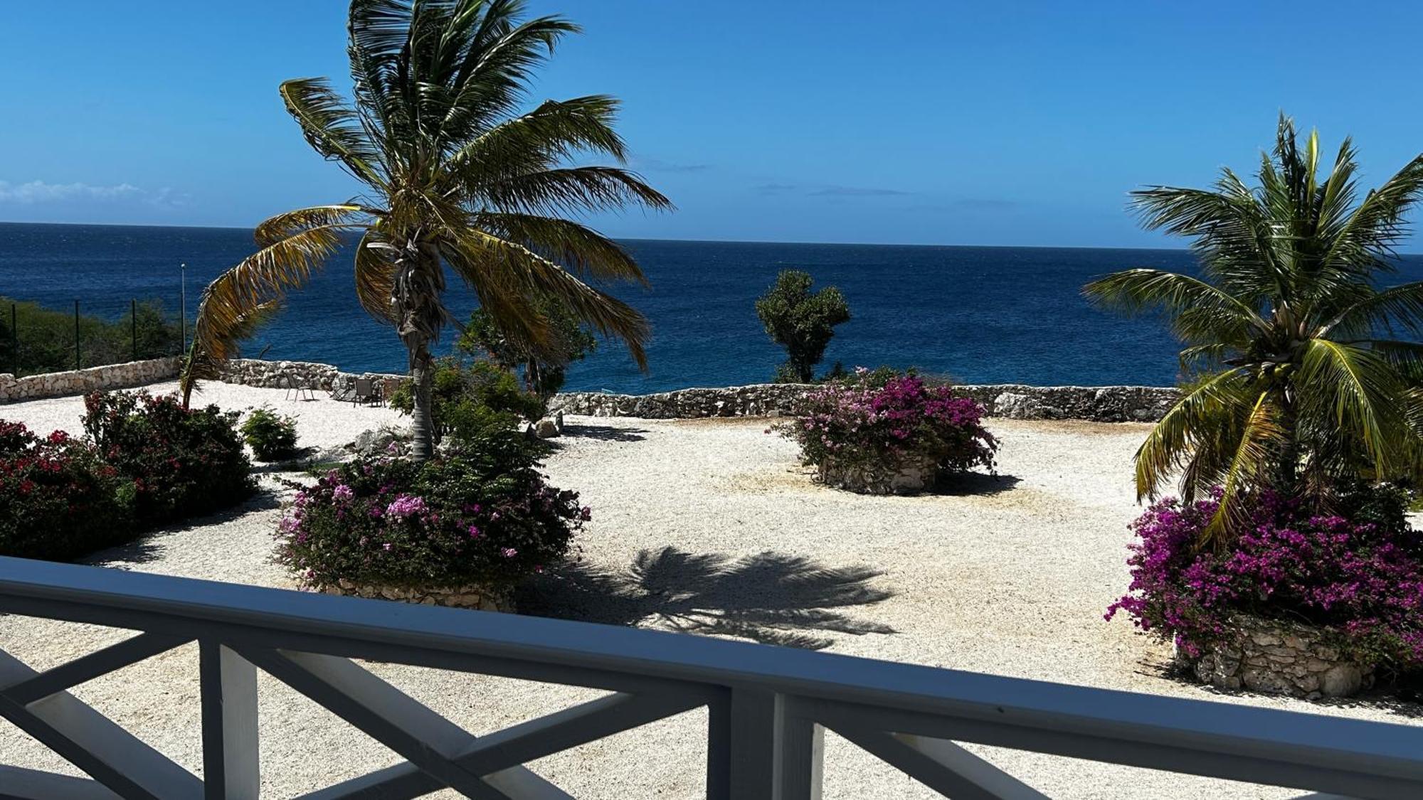 Marazul Dive Resort. 3 Bedroom Seafront House. Dive, Snorkel, Enjoy Amazing Sunsets Westpunt Dış mekan fotoğraf